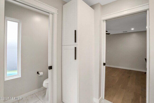 Building Photo - 4434 Coquina Dr