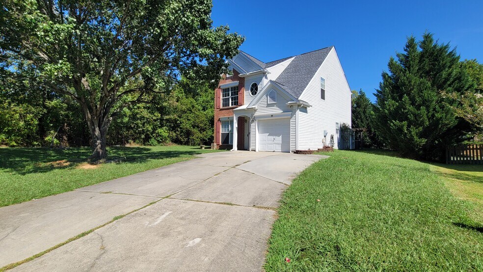 Building Photo - 10820 Rumson Ct