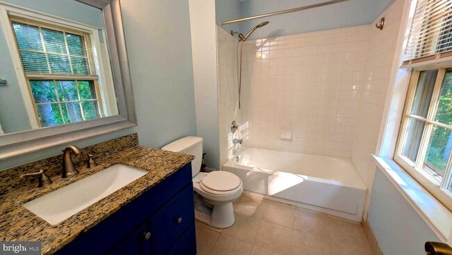 Building Photo - 5612 Sutherland Ct