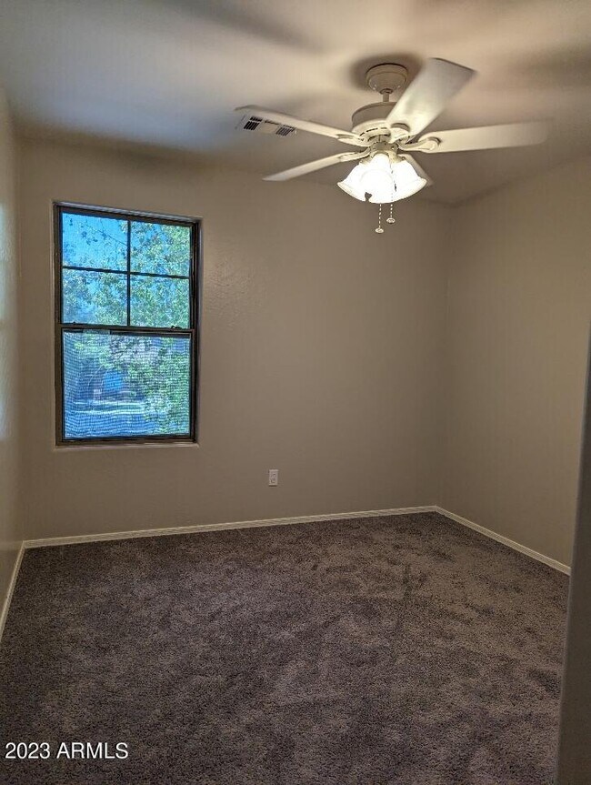 Building Photo - 1209 S Roger Way