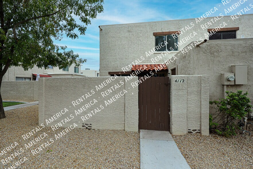 Primary Photo - 4112 N 81st St