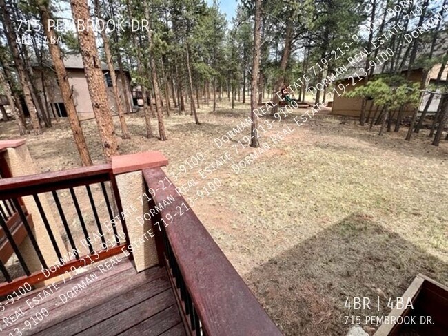Building Photo - 715 Pembrook Dr