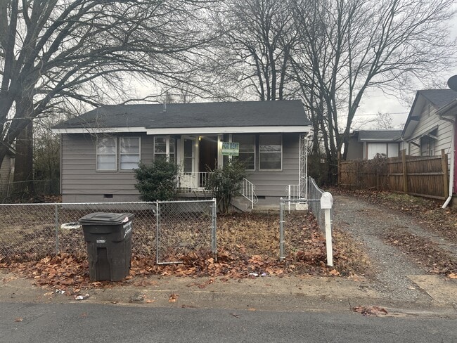 Building Photo - 117 Roosevelt Cir