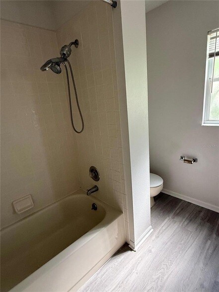 Building Photo - 2833 Falling Tree Cir