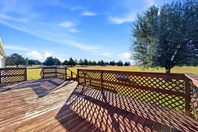 Building Photo - 2828 Sandusky Rd E