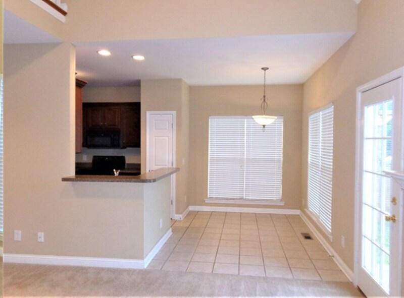 Building Photo - 1017 Stonehollow Way