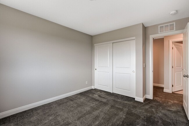 Building Photo - Stylish 3-Bedroom Home with Upgraded Kitch...