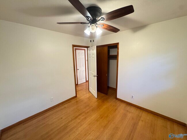 Building Photo - 362 Jack Coleman Dr NW