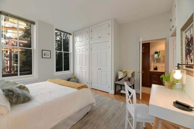 Building Photo - 2115 S Street NW #2B