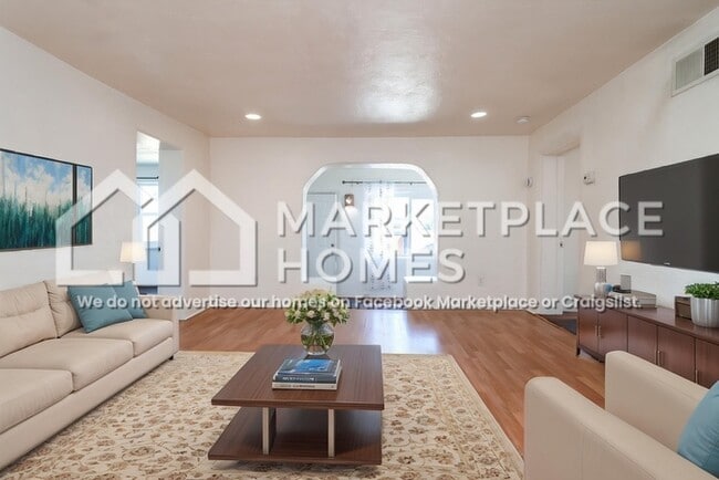 Building Photo - 1610 Jay St