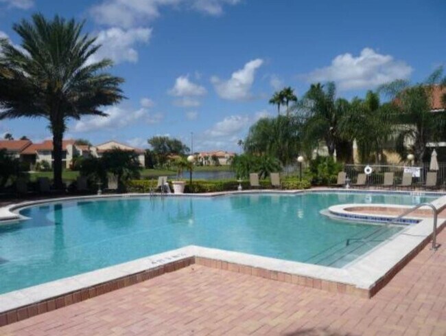 Building Photo - 1241 SW 46th Ave