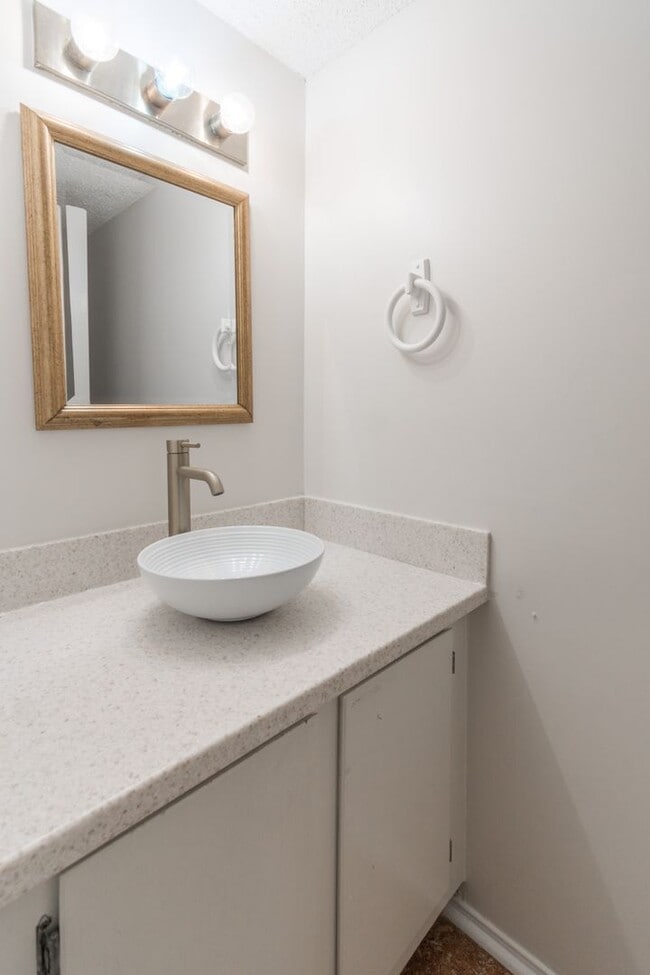 Building Photo - 2BR/2.5BA condo in Brandon Mill Farms in S...