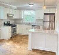 Building Photo - 344 Neponset St