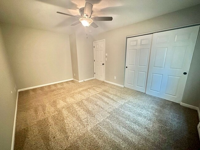 Building Photo - 2813 Adobe Dr