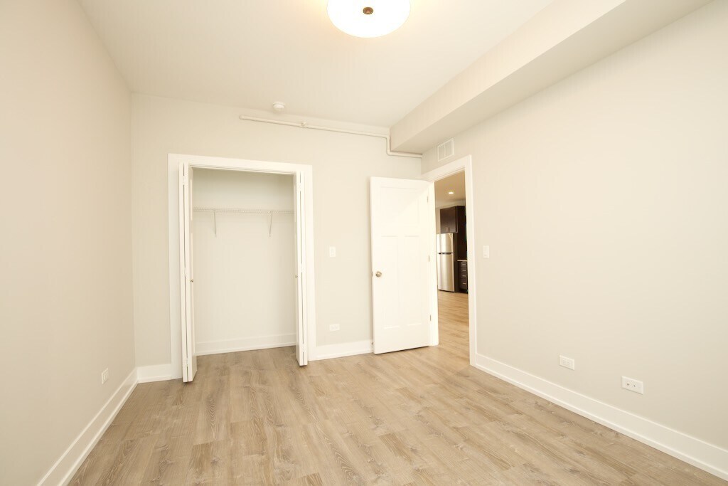 Building Photo - 1005 Crain St