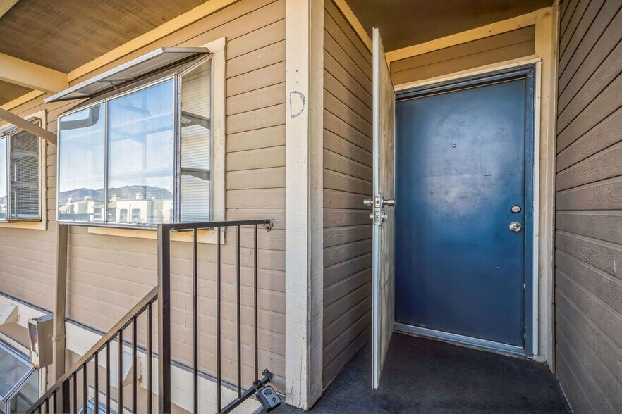 Building Photo - 2654 Bryandouglas Dr