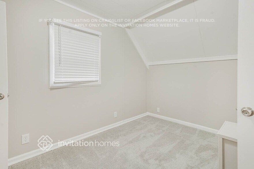 Building Photo - 201 Chatooga Dr