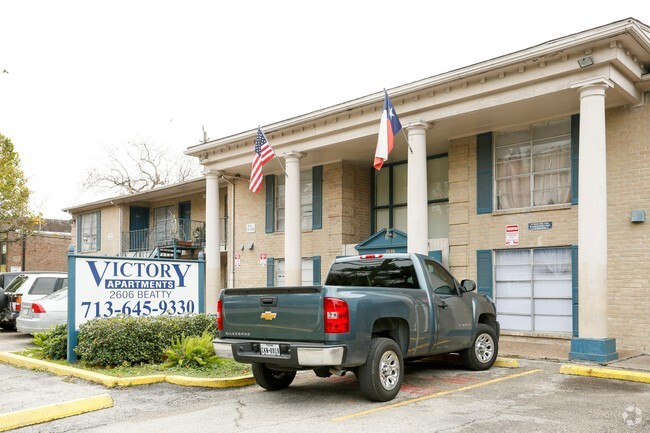 Primary Photo - Victory Apartments