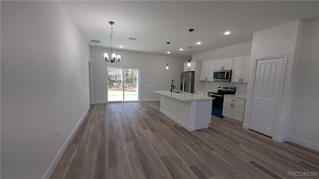 Building Photo - 9298 N Akola Way