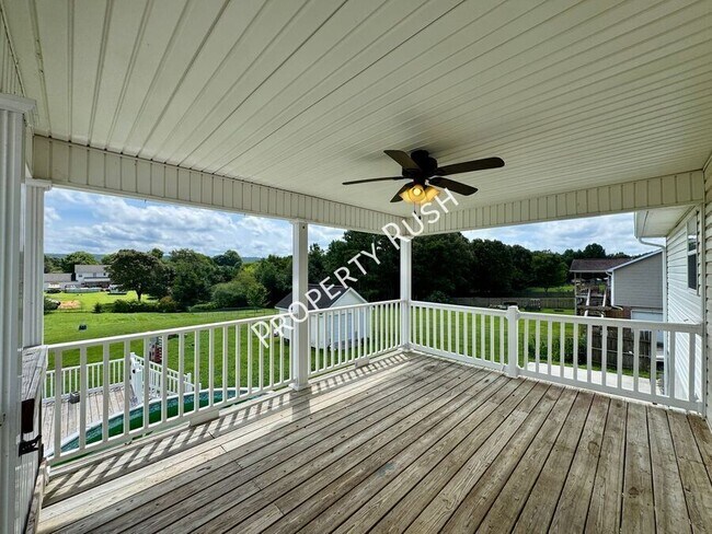 Building Photo - 53 Spring Wind Cir