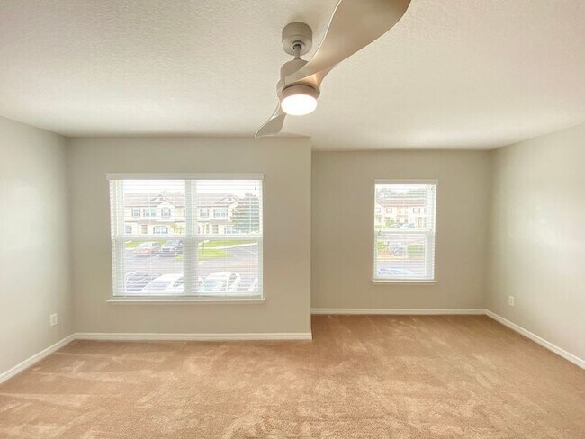 Building Photo - 600 Northern Way