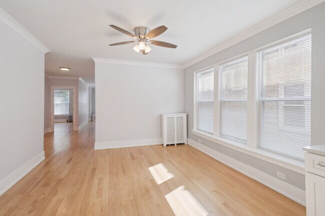 Building Photo - 1631 Monroe St