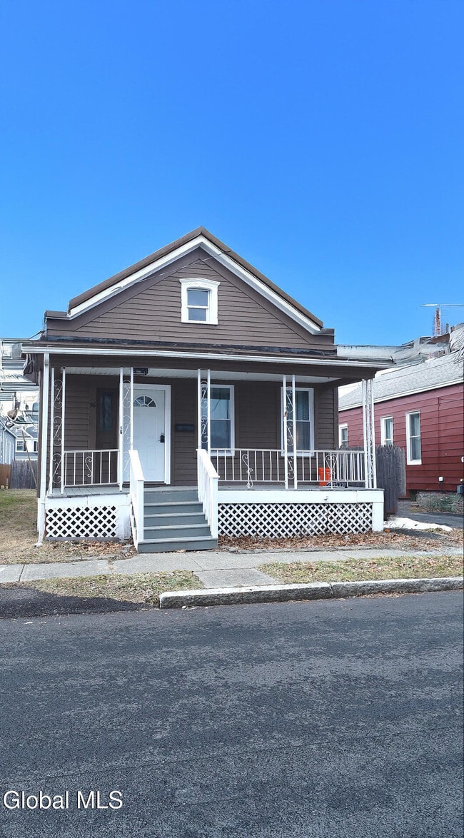Building Photo - 56 Amity St