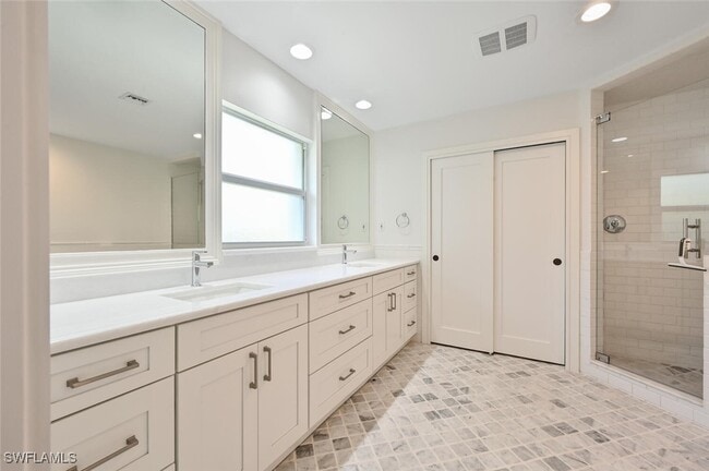 Building Photo - 508 Devils Ln