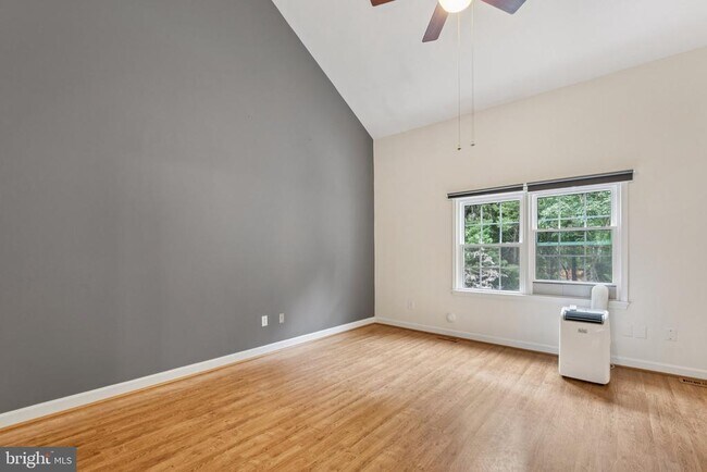 Building Photo - 5875 Woodfield Estates Dr