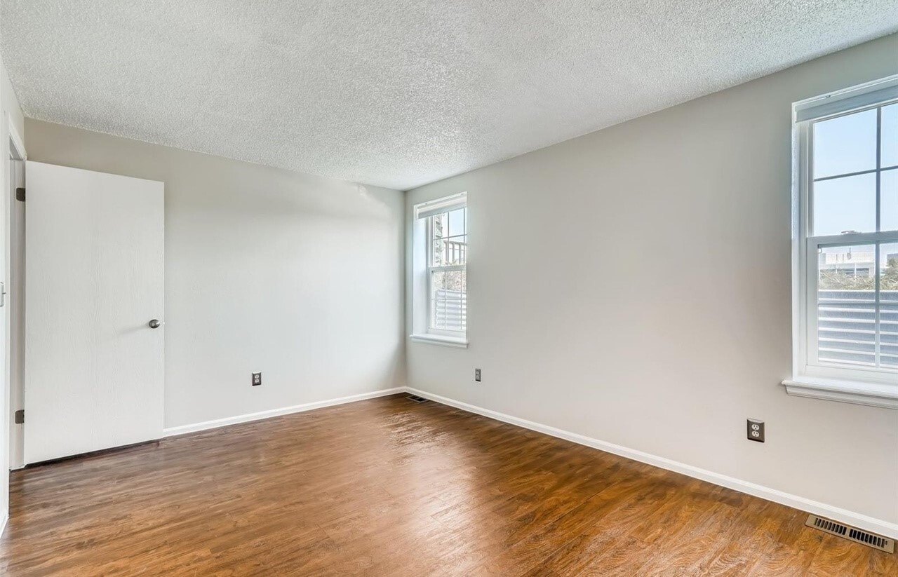 Building Photo - 5565 W 76th Ave