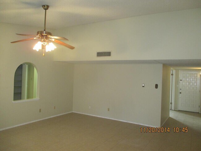 Building Photo - Spacious 4 Bedroom Home in Plano