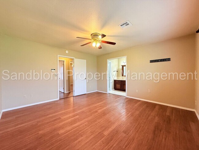 Building Photo - FOR LEASE | Downtown Tulsa | Available NOW!