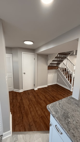 Hallway - 1319 Peabody Dr