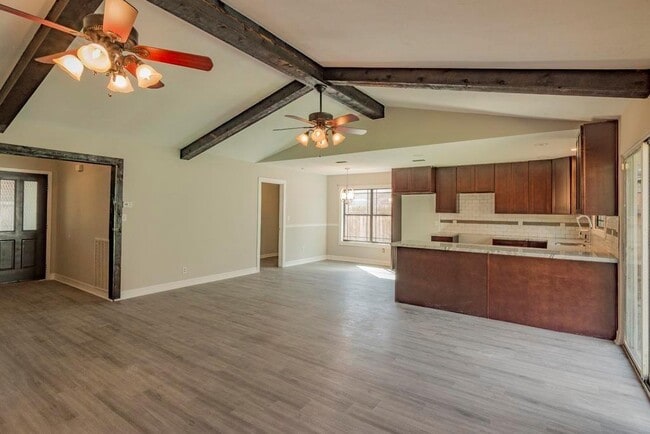Building Photo - 39 Ginger Springs Pl