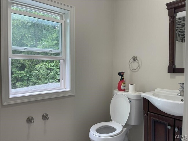 Building Photo - 307 Milton Ave