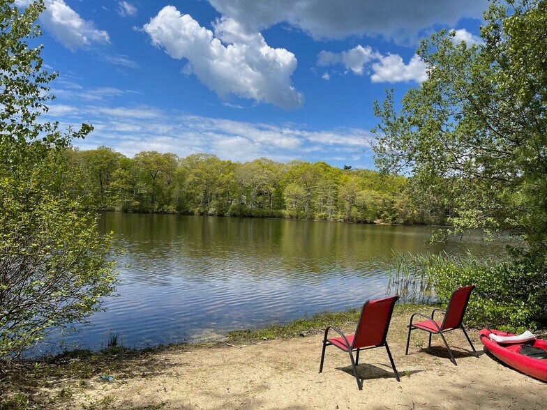 Private beach - 17 Elderberry Dr