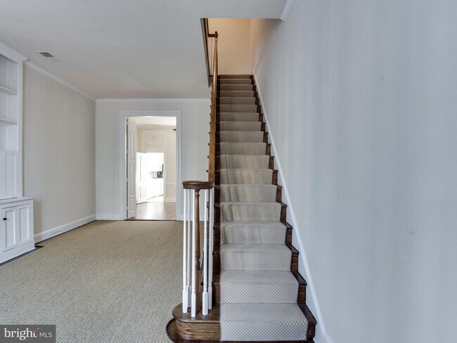 Primary Photo - 1217 29th St NW