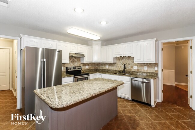 Building Photo - 11595 Millwind Dr