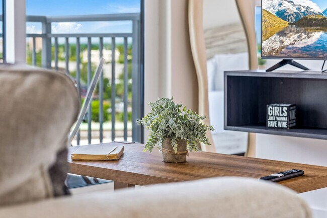 Building Photo - 617 N 12th St