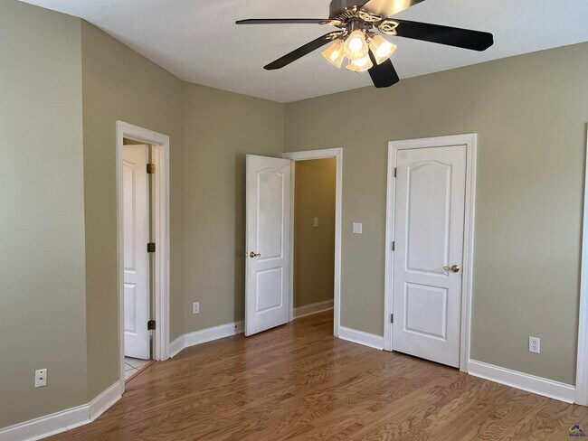 Building Photo - 104 Prestige Dr