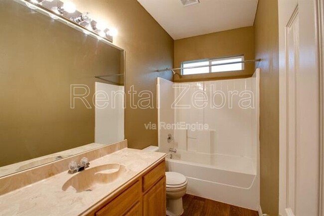 Building Photo - 1804 Alanbrooke Dr