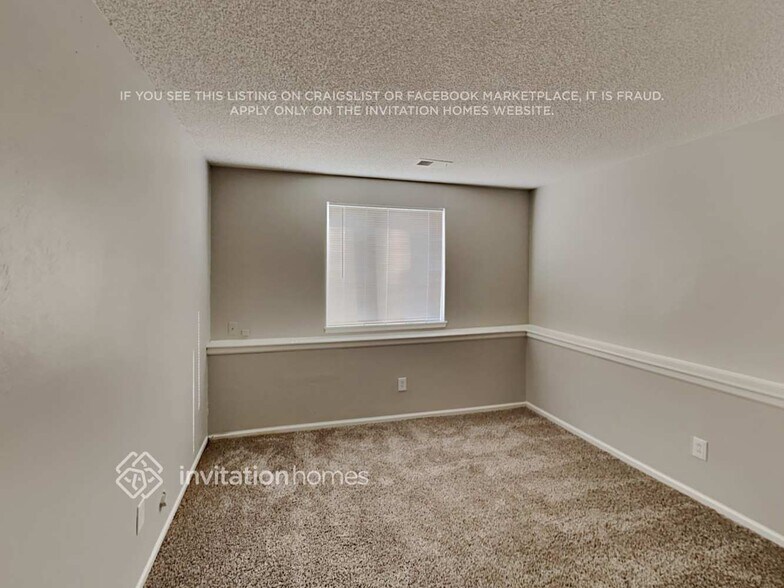 Building Photo - 5731 W 75th Pl