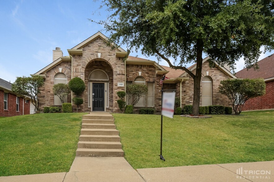 Primary Photo - 2109 Pecan Creek Dr