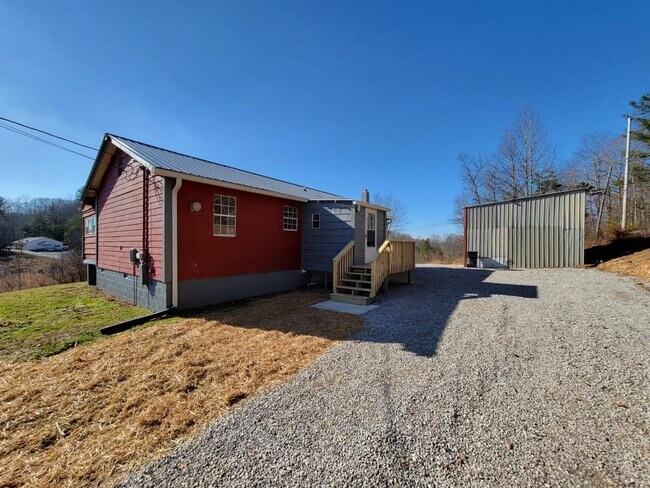 Building Photo - 1051 Catoosa Rd