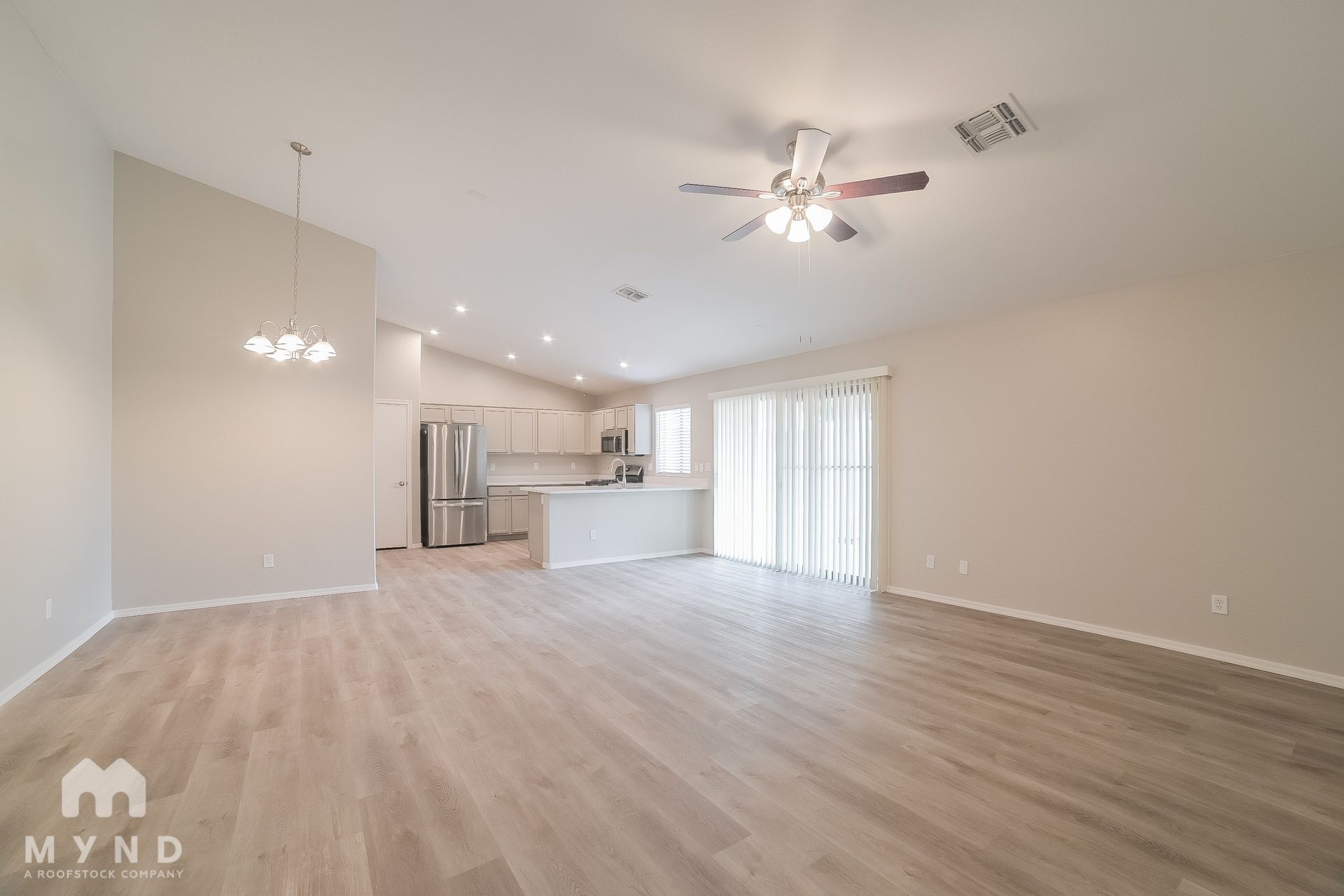 Building Photo - 2236 S 82nd Ln