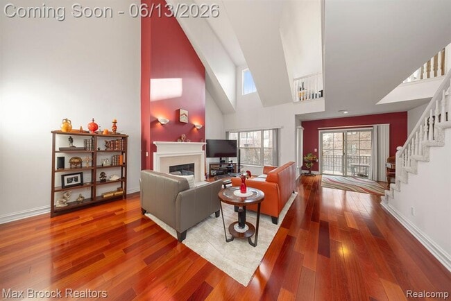 Building Photo - 160 Tiffany Ln Pvt