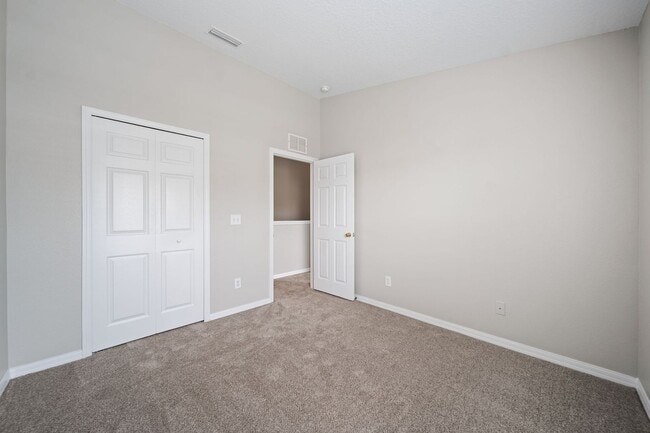 Building Photo - Beautiful 3 Bedroom, 2.5 bath townhouse for rent in Wesley Chapel.
