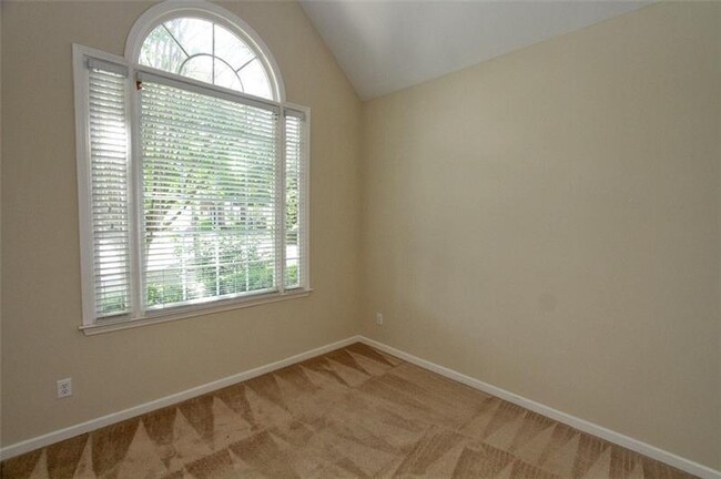 Building Photo - 1591 Heathermoor Way