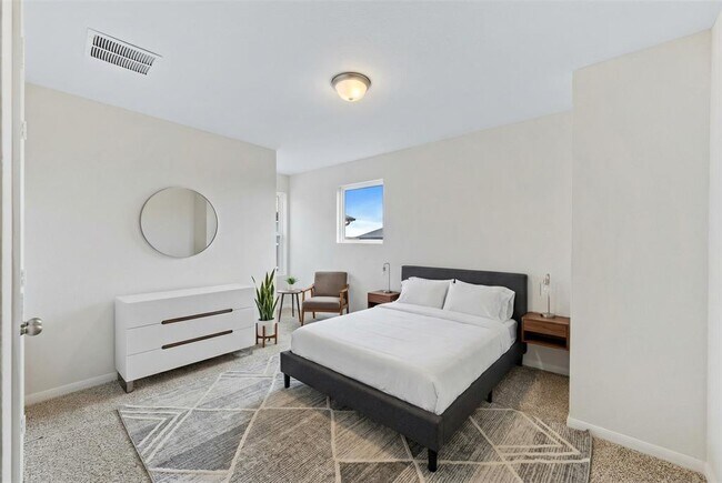 Building Photo - 316 LT Rusty Dr