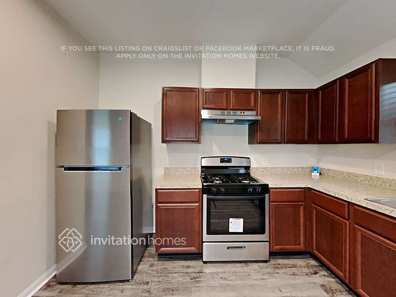 Building Photo - 8574 Chaletford Dr